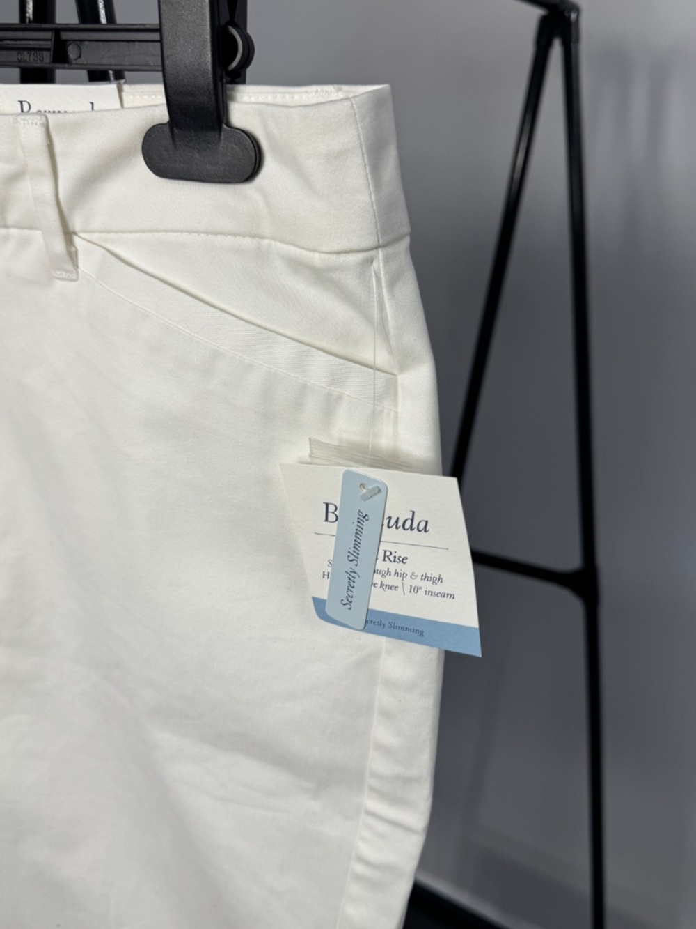 Croft and Barrow Bermuda shorts - Picture 3 of 5